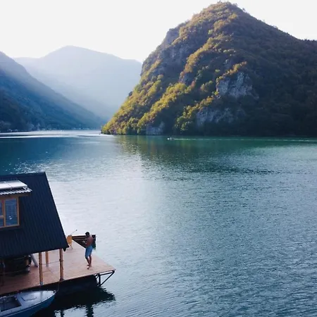 Hébergement de vacances House Perucac Rastiste