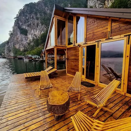 Hébergement de vacances House Perucac